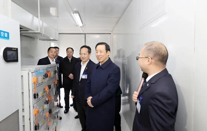 湖南省委书记许达哲一行考察开云kaiyun(中国)科技1.jpg 湖南省委书记许达哲一行考察开云kaiyun(中国)科技1.jpg